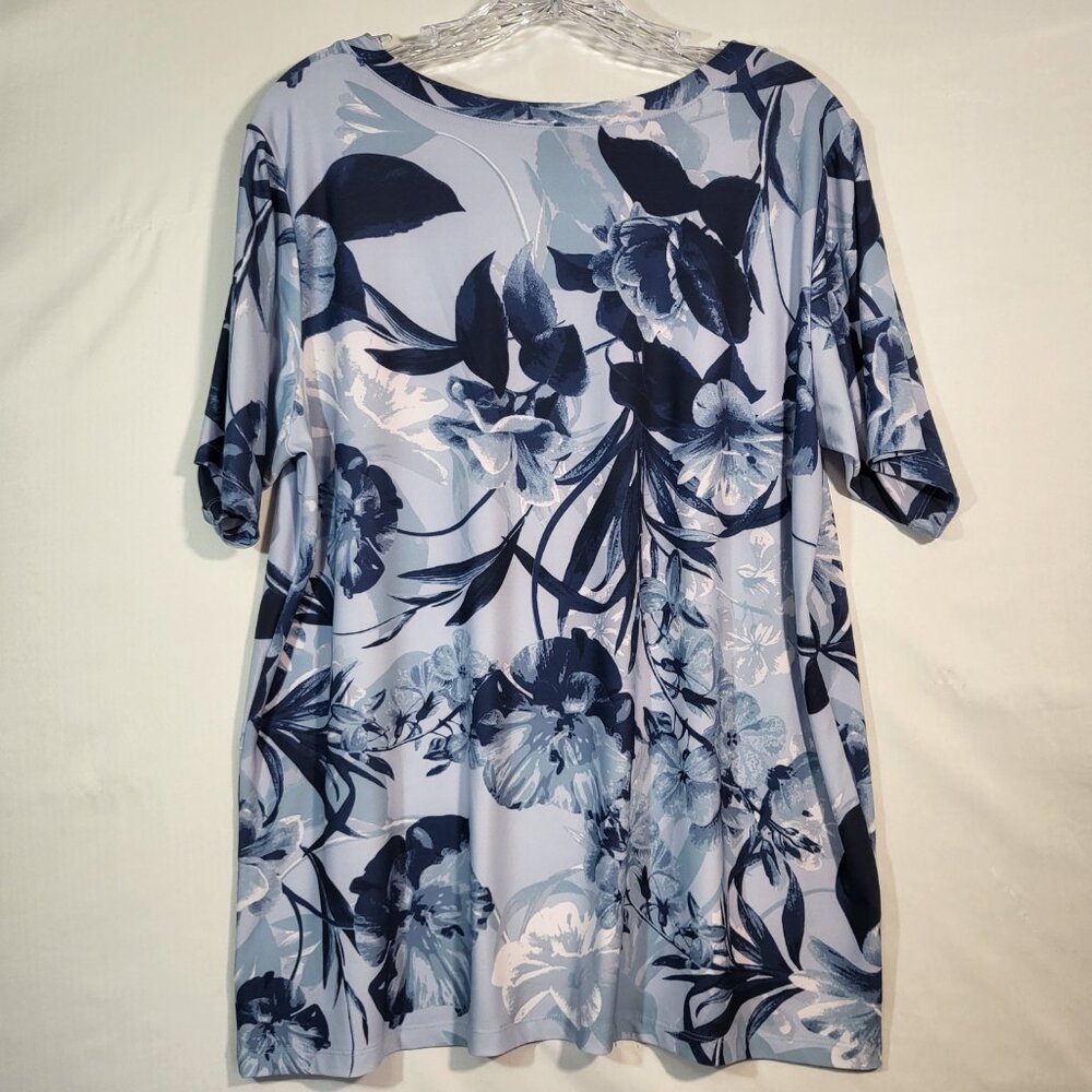 DG2 by Diane Gilman Woman's Short Sleeve Top Size Large Blue Floral Print - Picture 4 of 7